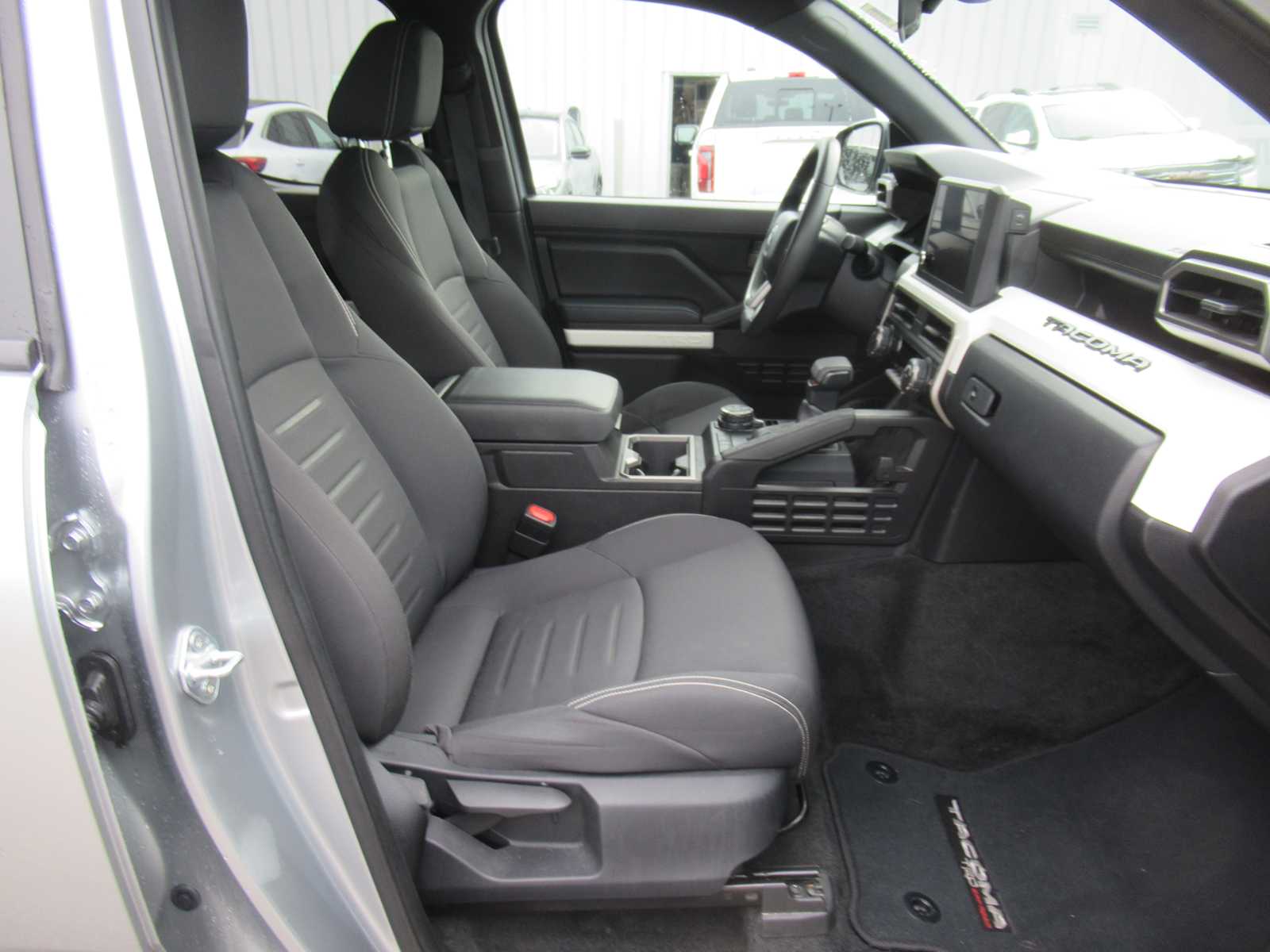 2024 Toyota Tacoma TRD Double Cab photo 13