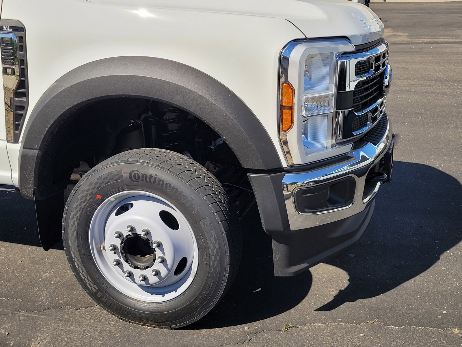 2024 Ford F-550 XL photo 2