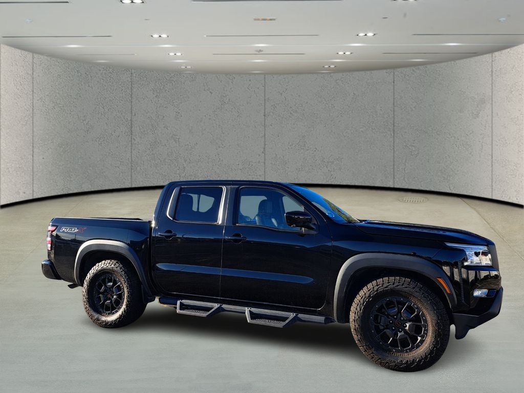 2022 Nissan Frontier PRO-X photo 3