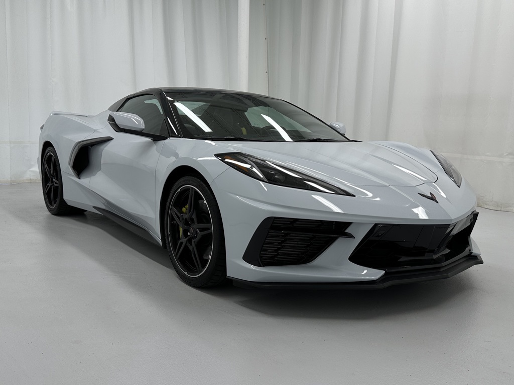 2022 Chevrolet Corvette Stingray Convertible 3LT photo 2