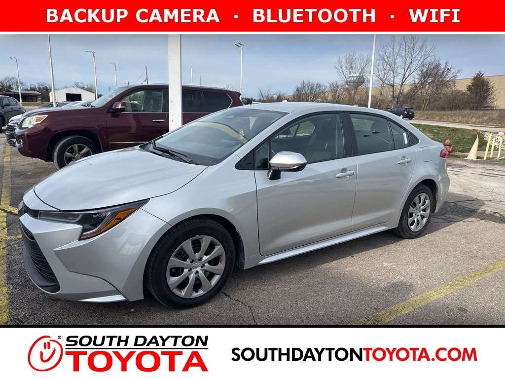 2025 Toyota Corolla LE's photo