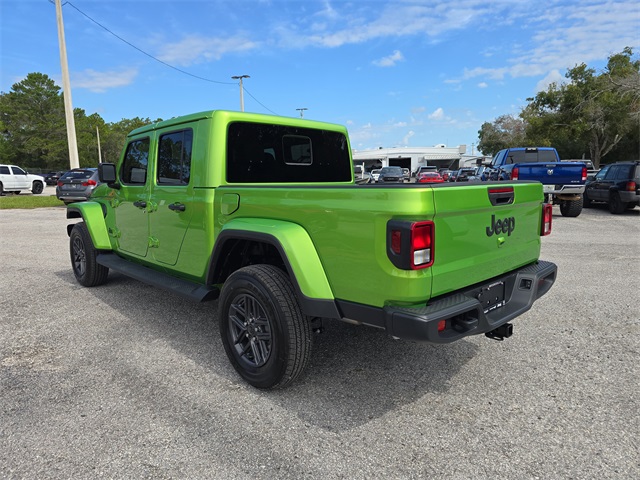 2025 Jeep Gladiator Sport S photo 3