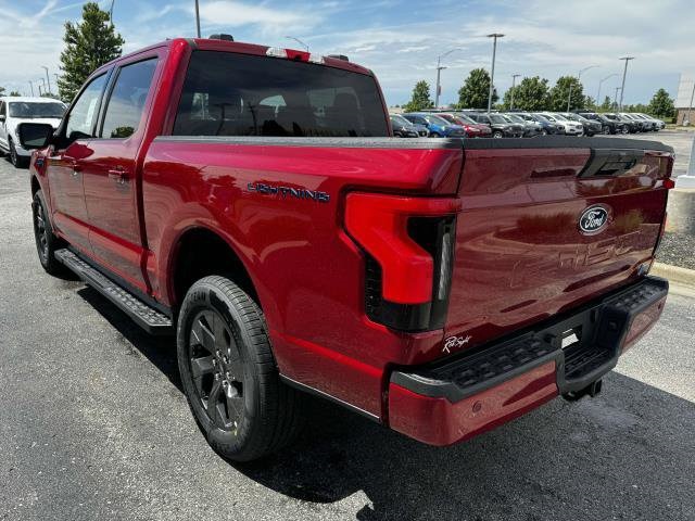 2025 Ford F-150 Lightning photo 3