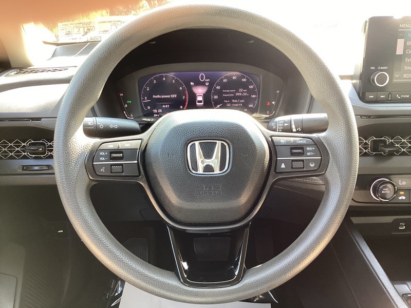 2023 Honda Accord LX photo 32