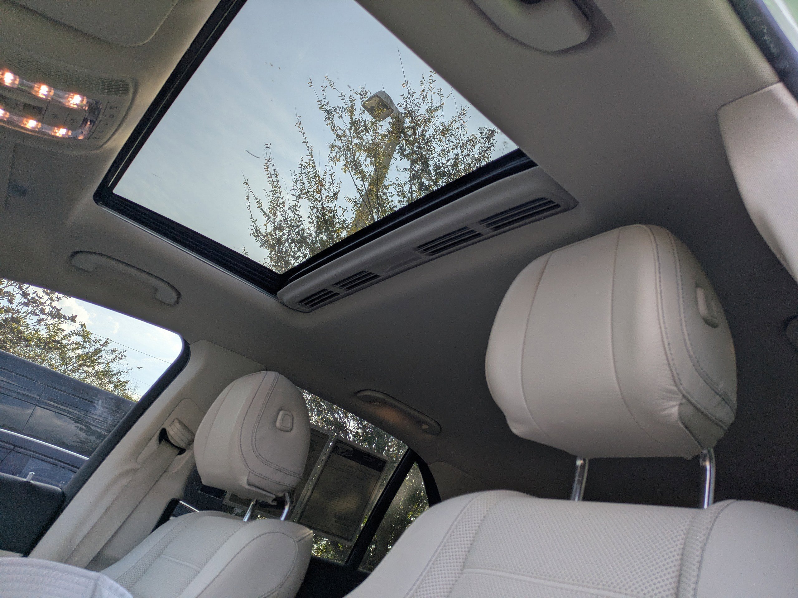 2023 Mercedes Benz GLE 450 4MATIC photo 3