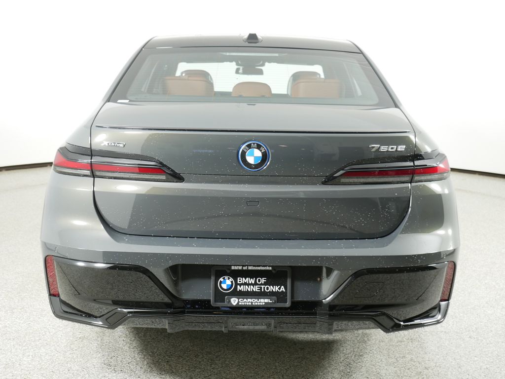 2025 Bmw 750e 750e xDrive photo 9