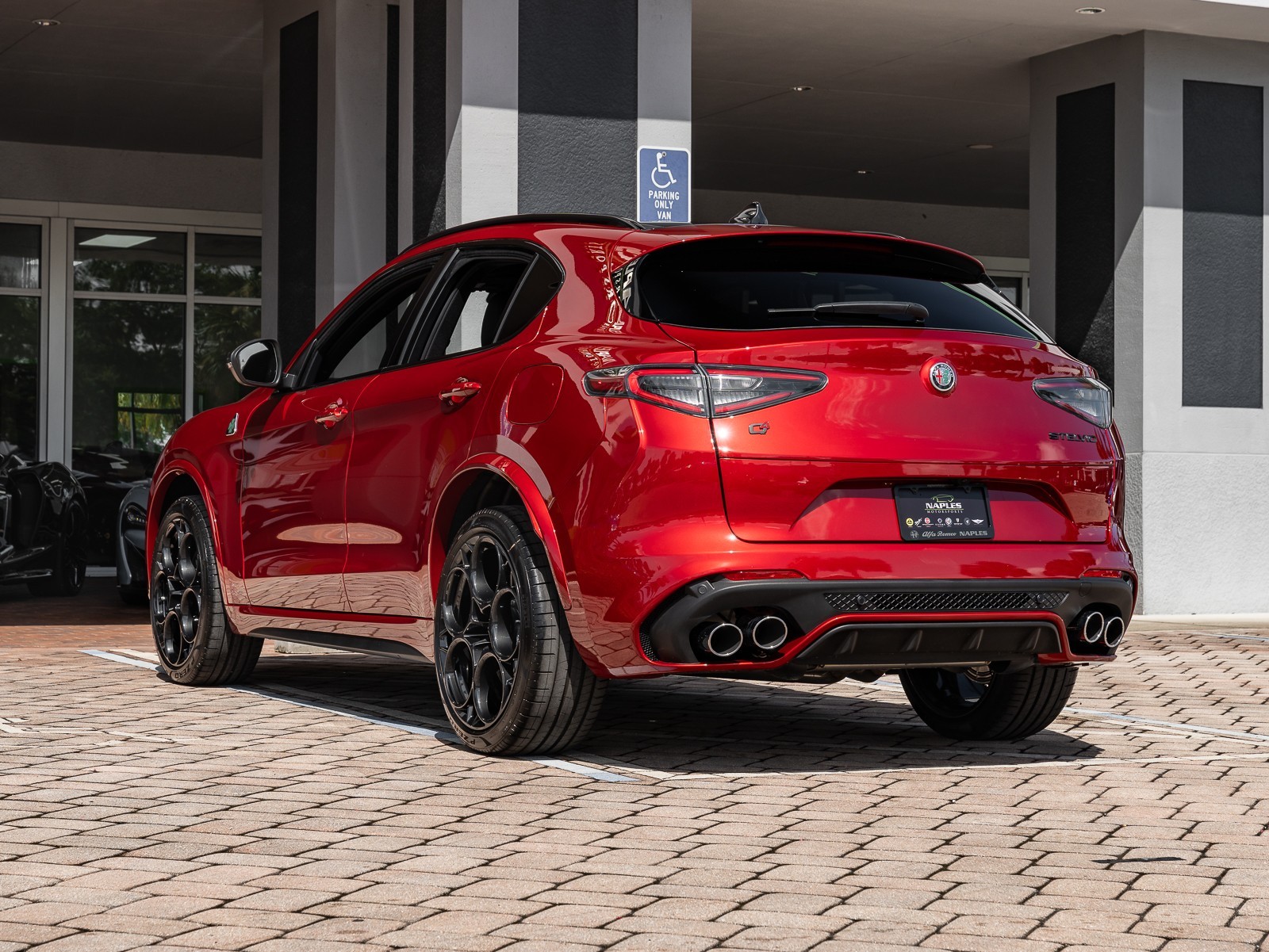 2024 Alfa Romeo Stelvio Quadrifoglio photo 21