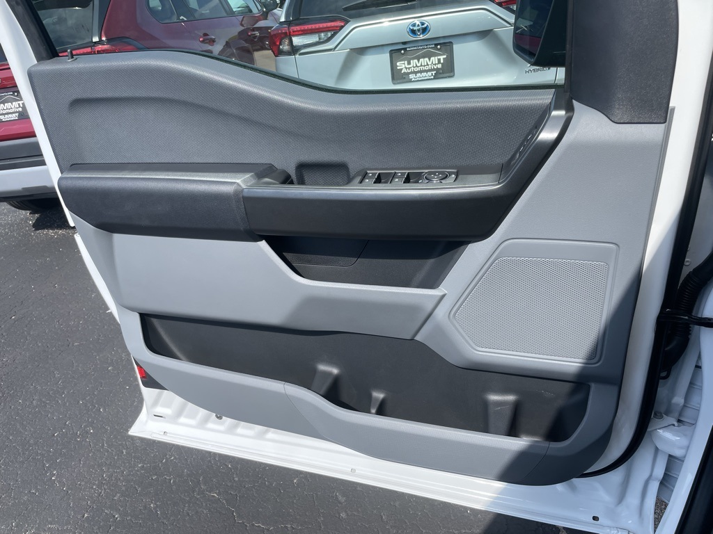 2025 Ford F-150 XL photo 40