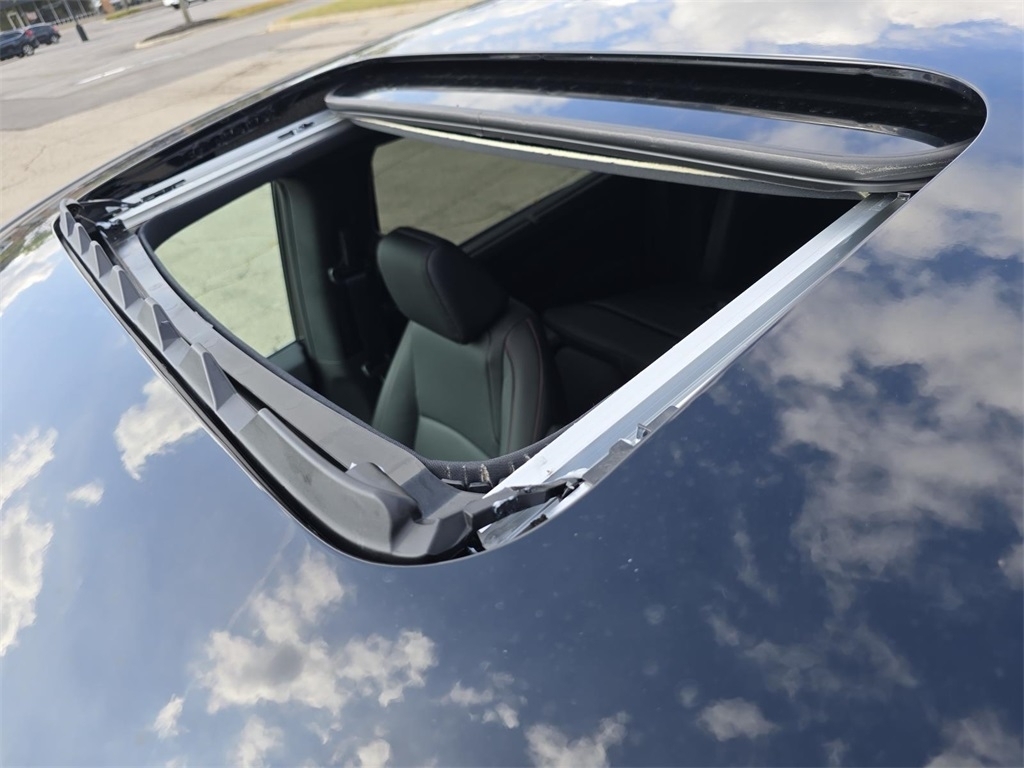 2026 Honda Odyssey photo 2