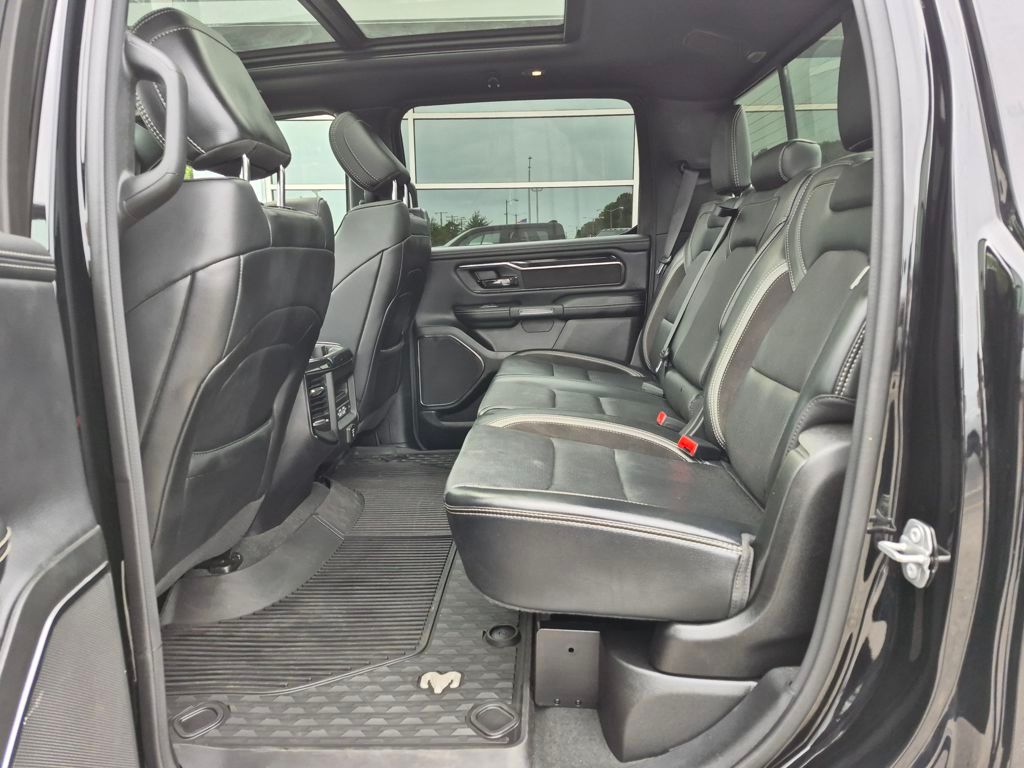 2022 Ram 1500 Laramie photo 13
