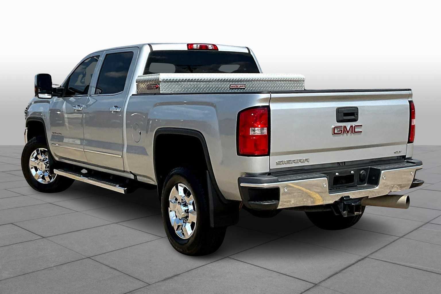 2019 Gmc Sierra HD SLT photo 10