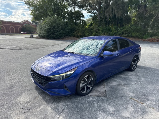 2023 Hyundai Elantra SEL photo 7