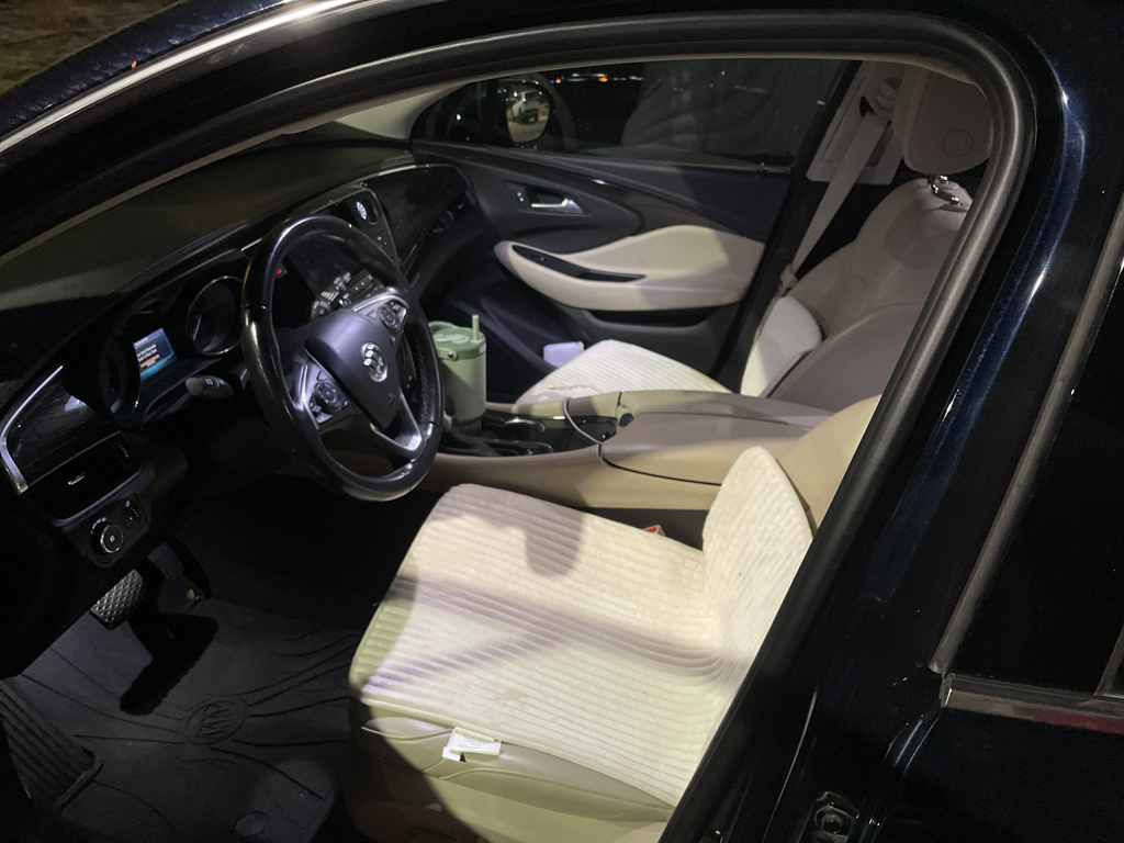 2020 Buick Envision Preferred photo 2