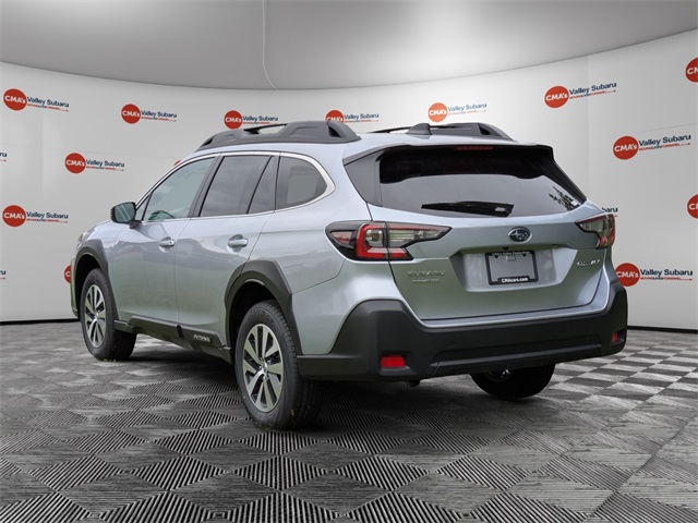2025 Subaru Outback Premium photo 7