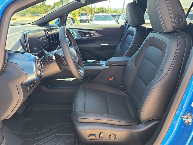 2025 Chevrolet Equinox EV 1LT photo 13
