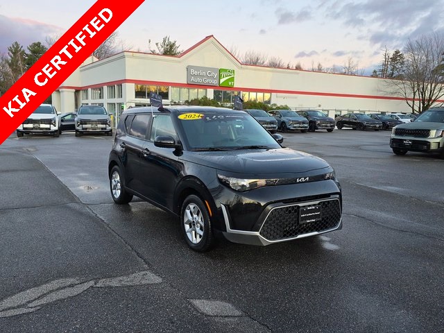 2024 Kia Soul LX's photo