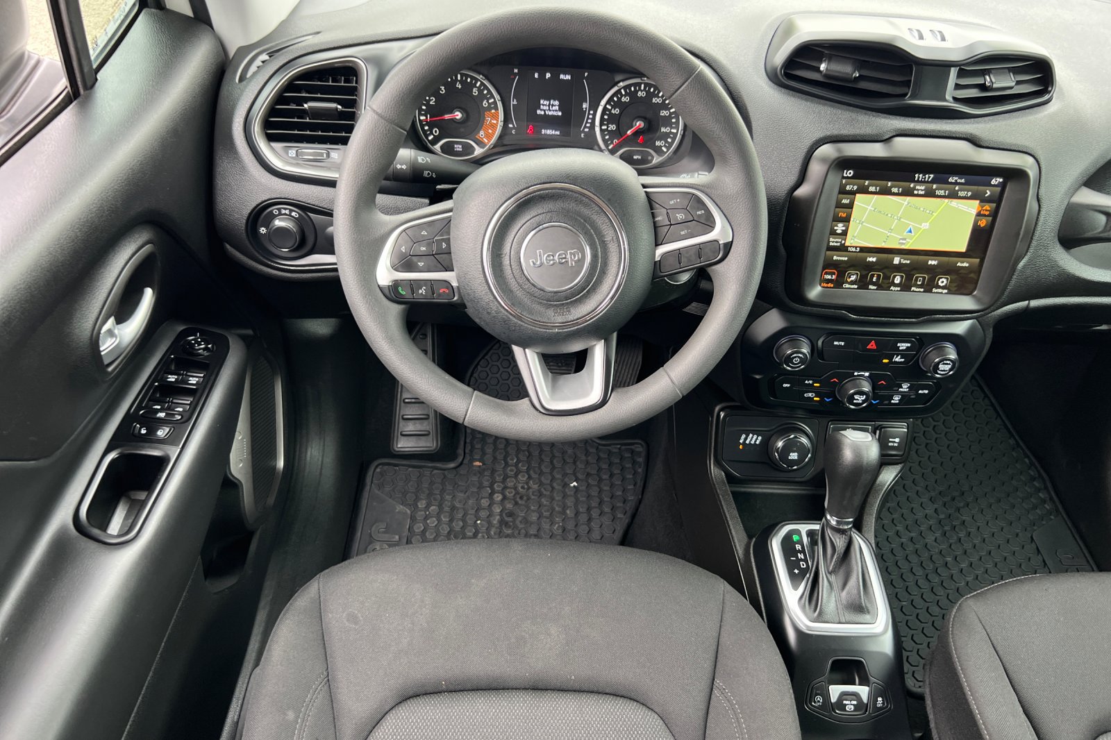 2023 Jeep Renegade Latitude Upland photo 10