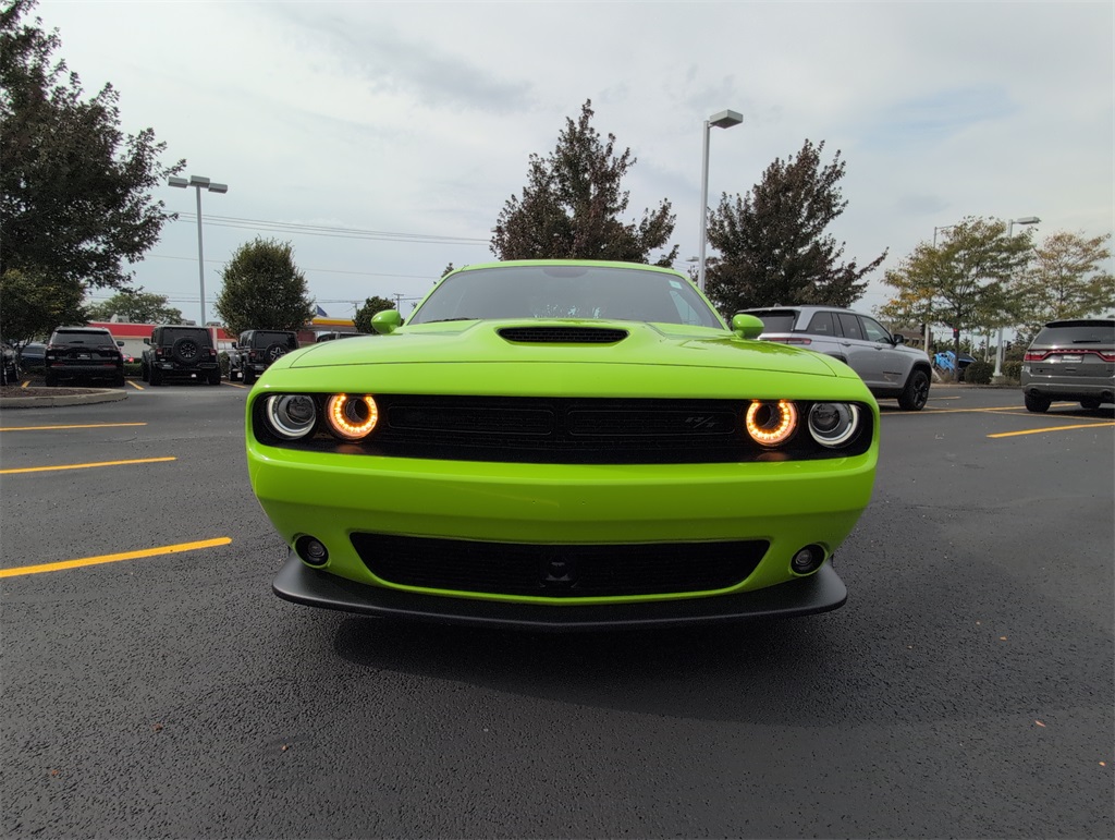 2023 Dodge Challenger R/T photo 29