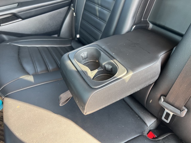 2022 Ford Edge SEL photo 23