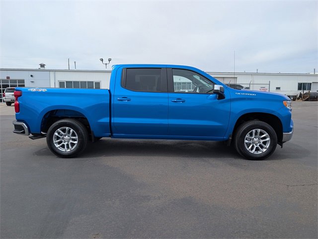 2025 Chevrolet Silverado 1500 LT photo 6