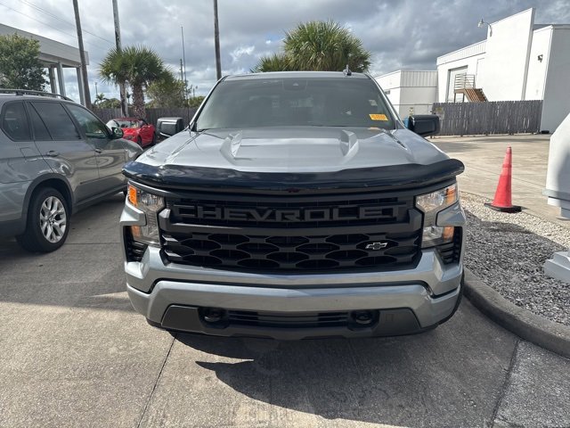 2024 Chevrolet Silverado 1500 Custom photo 2