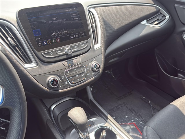 2025 Chevrolet Malibu 1LT photo 12