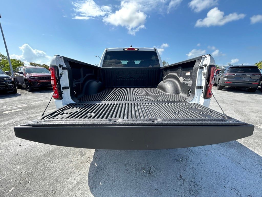 2025 Ram 1500 Tradesman photo 24