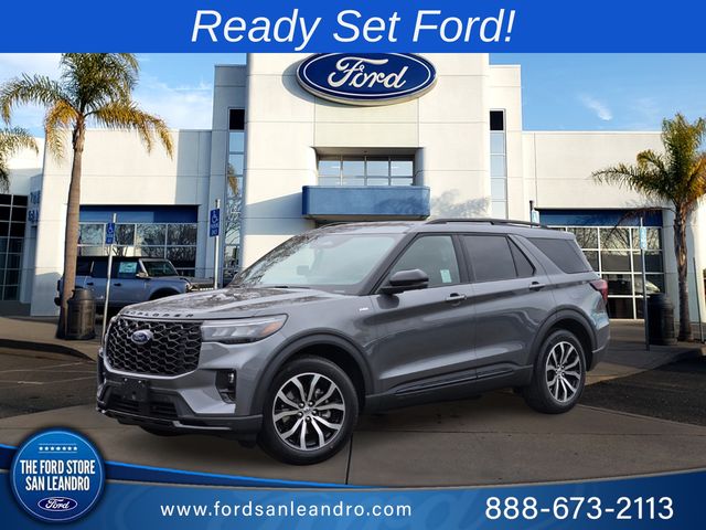 2026 Ford Explorer ST-LINE's photo