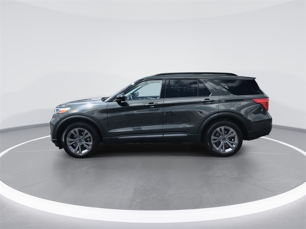 2023 Ford Explorer XLT photo 5
