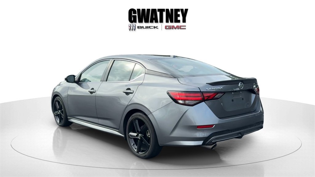 2022 Nissan Sentra SR photo 4