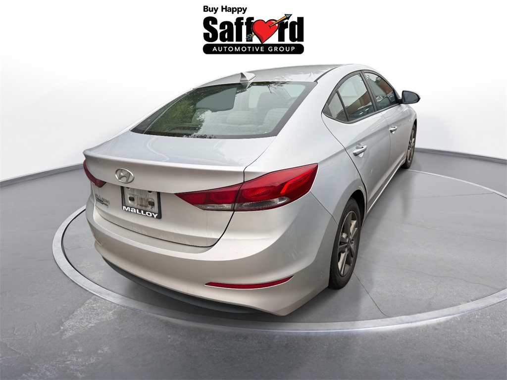 2018 Hyundai Elantra SEL photo 2