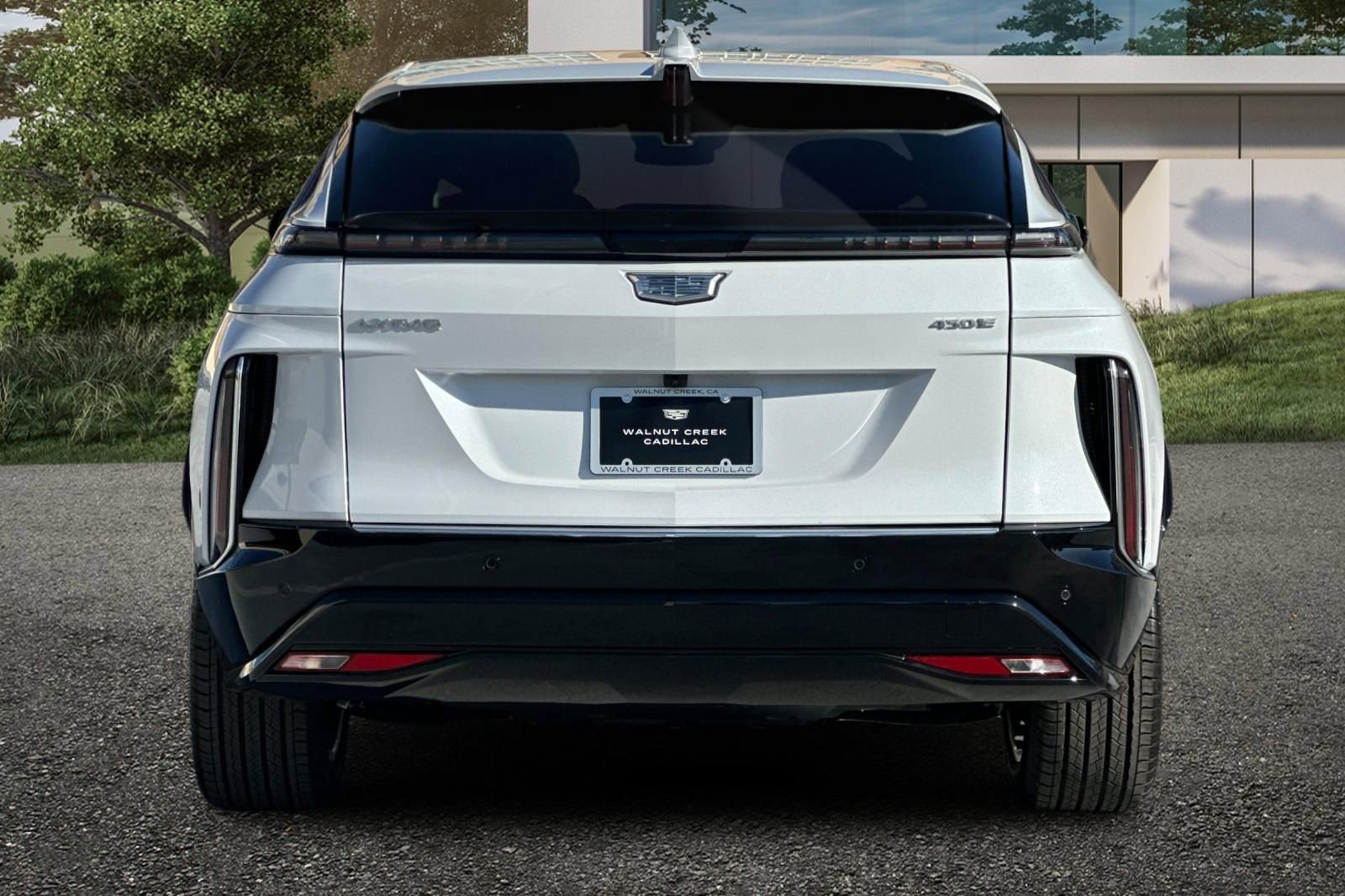 2026 Cadillac Lyriq Luxury photo 3