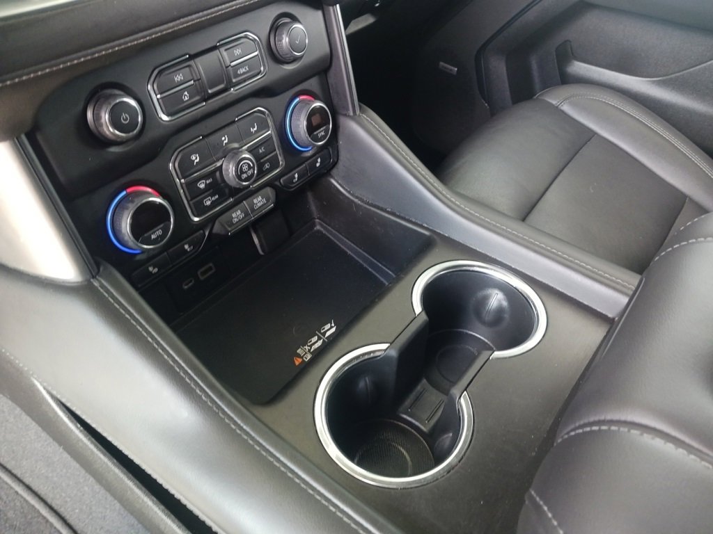 2022 Chevrolet Tahoe LT photo 22