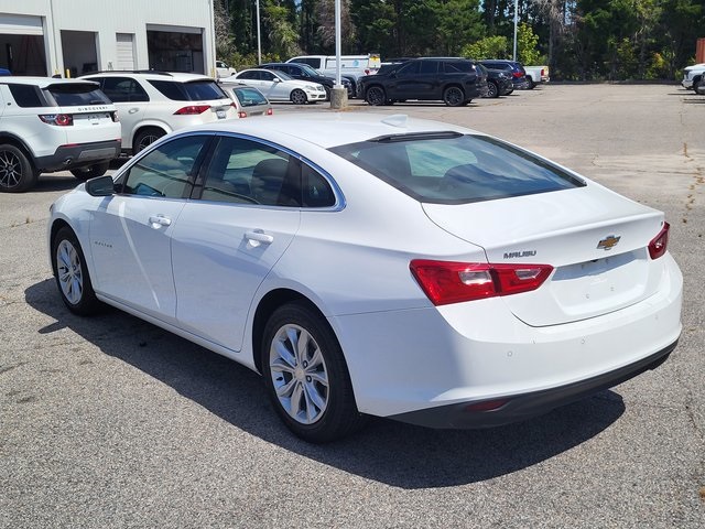 2024 Chevrolet Malibu 1LT photo 3