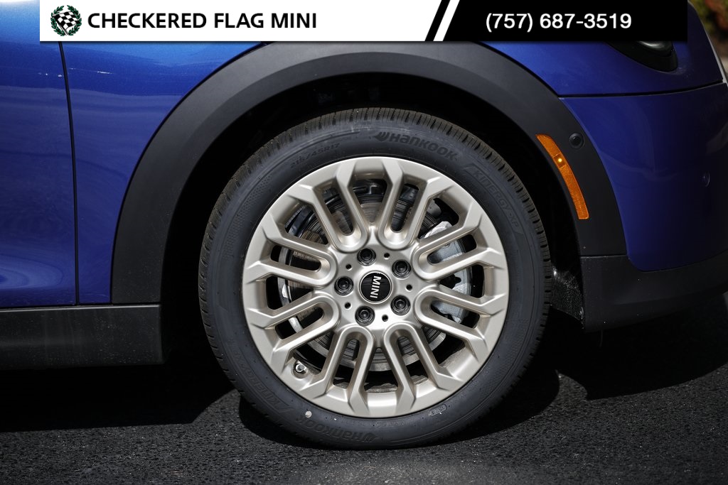 2025 Mini Cooper 4 Door Hardtop Signature photo 4