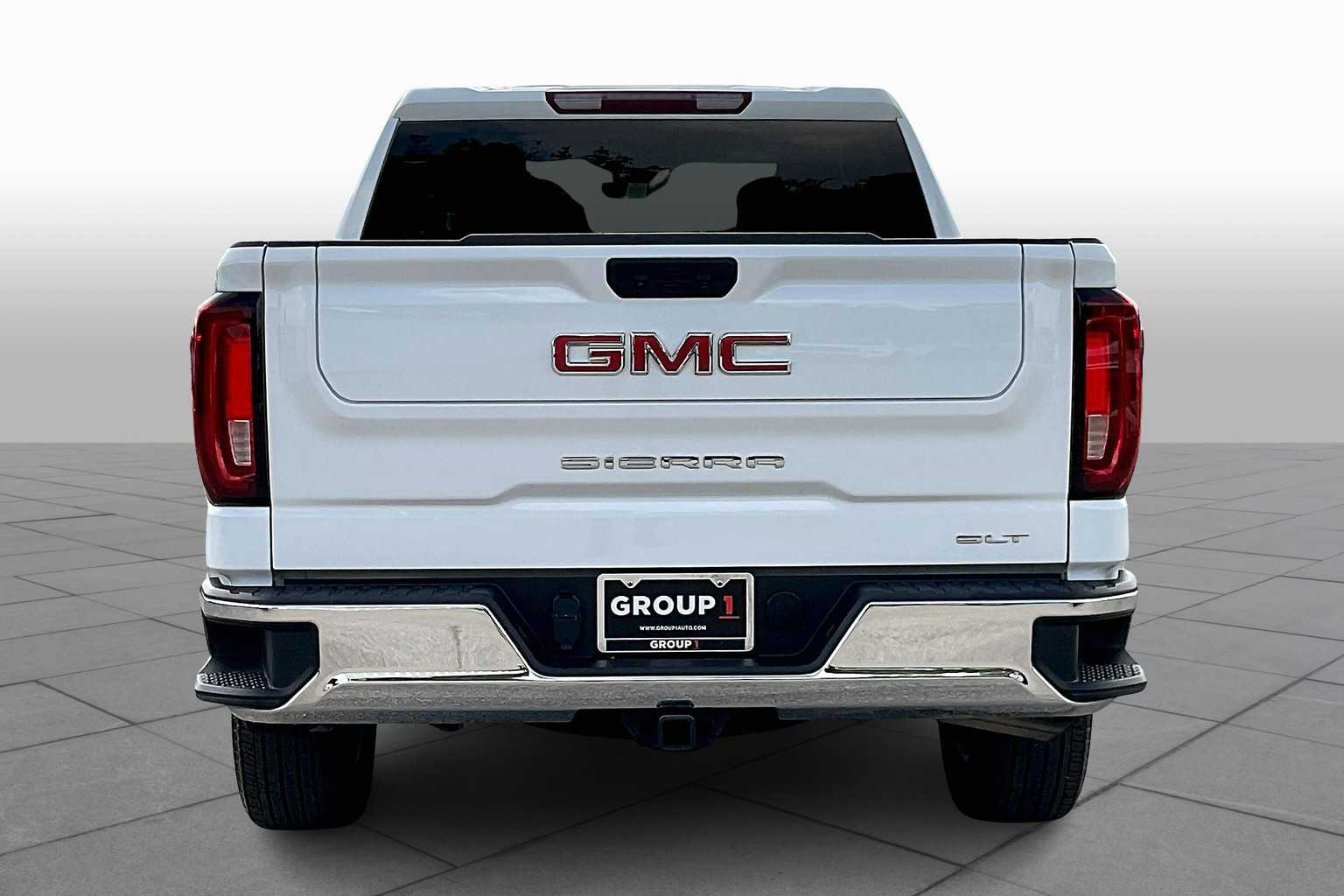 2025 Gmc Sierra 1500 SLT photo 3