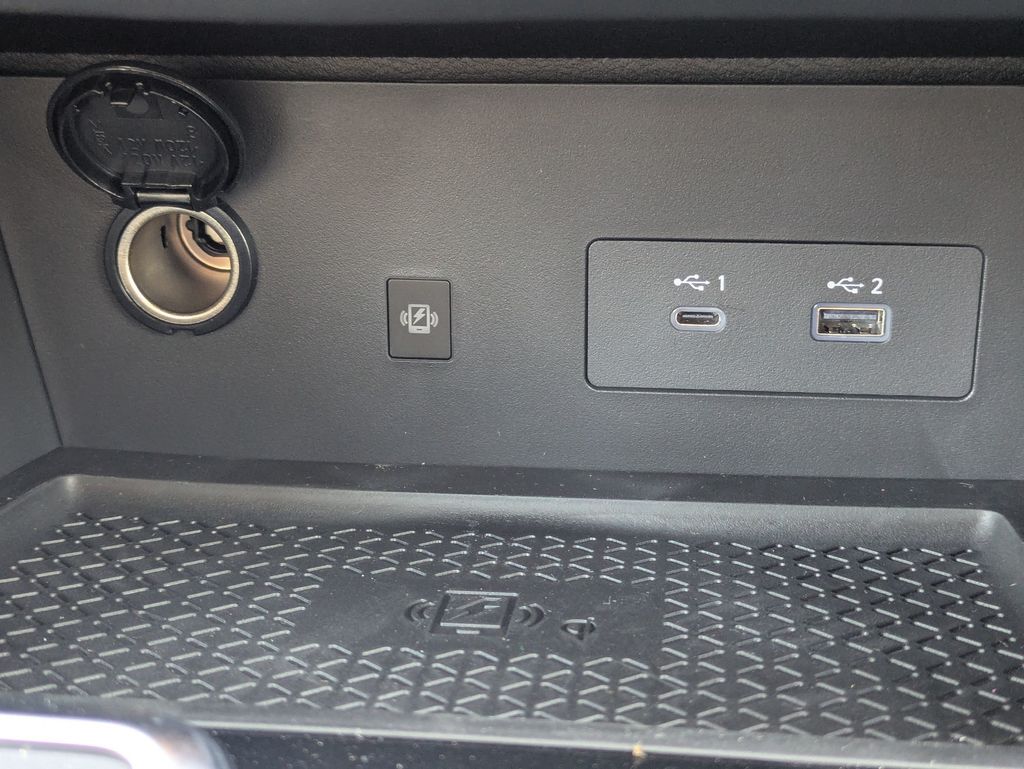 2025 Nissan Pathfinder Platinum photo 22