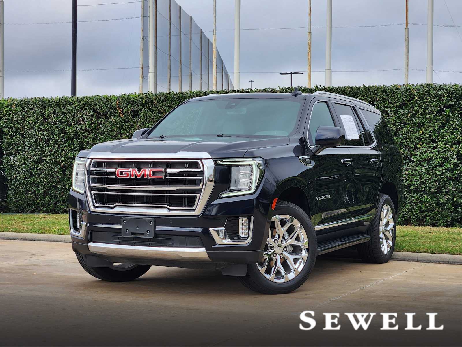 2021 GMC Yukon SLT's photo