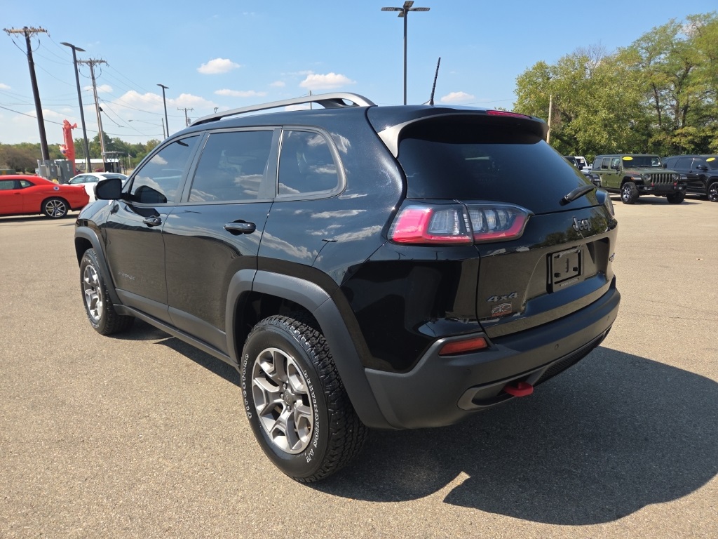 2021 Jeep Cherokee Trailhawk photo 2