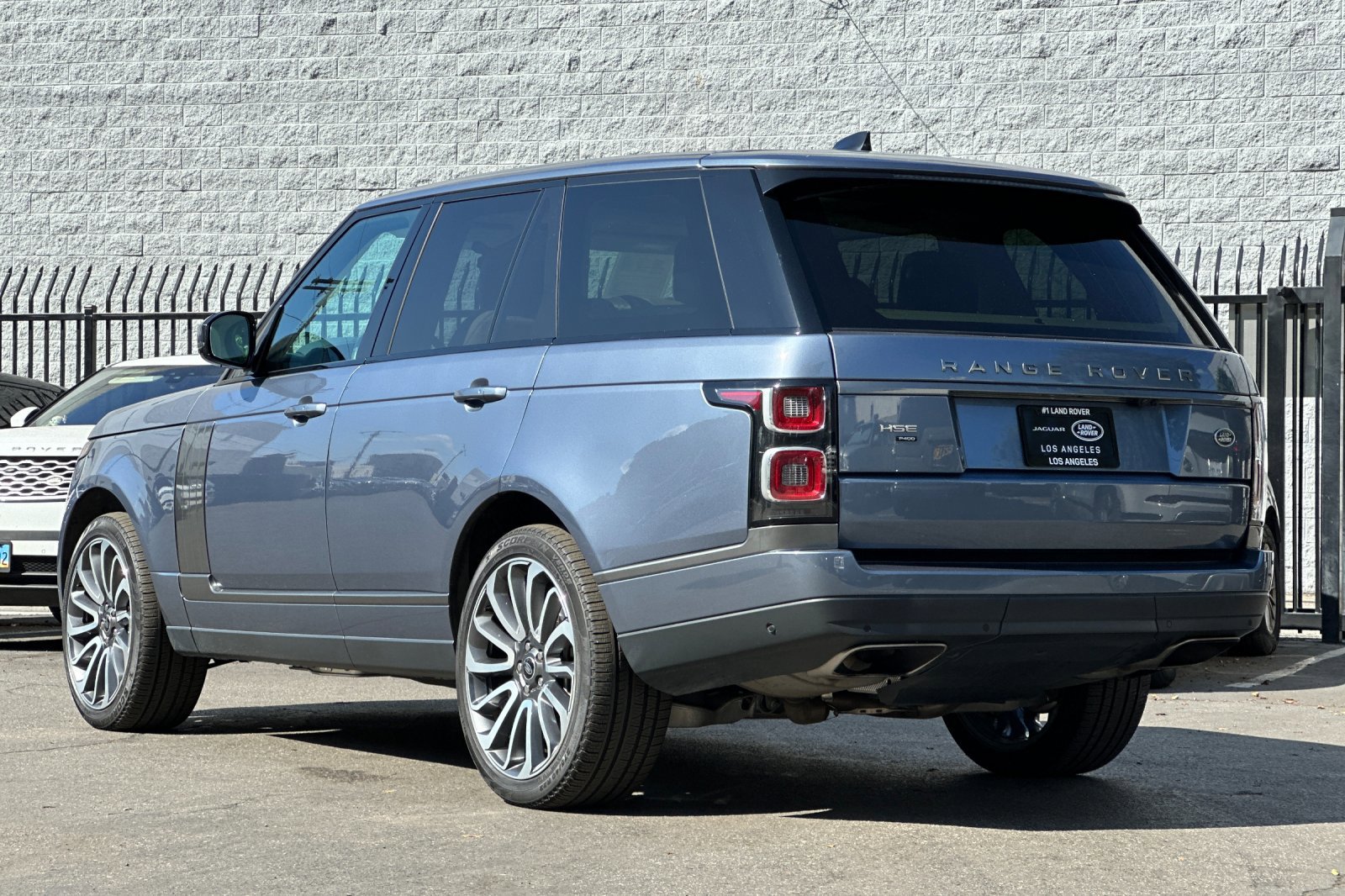 2021 Land Rover Range Rover HSE Westminster Edition photo 3