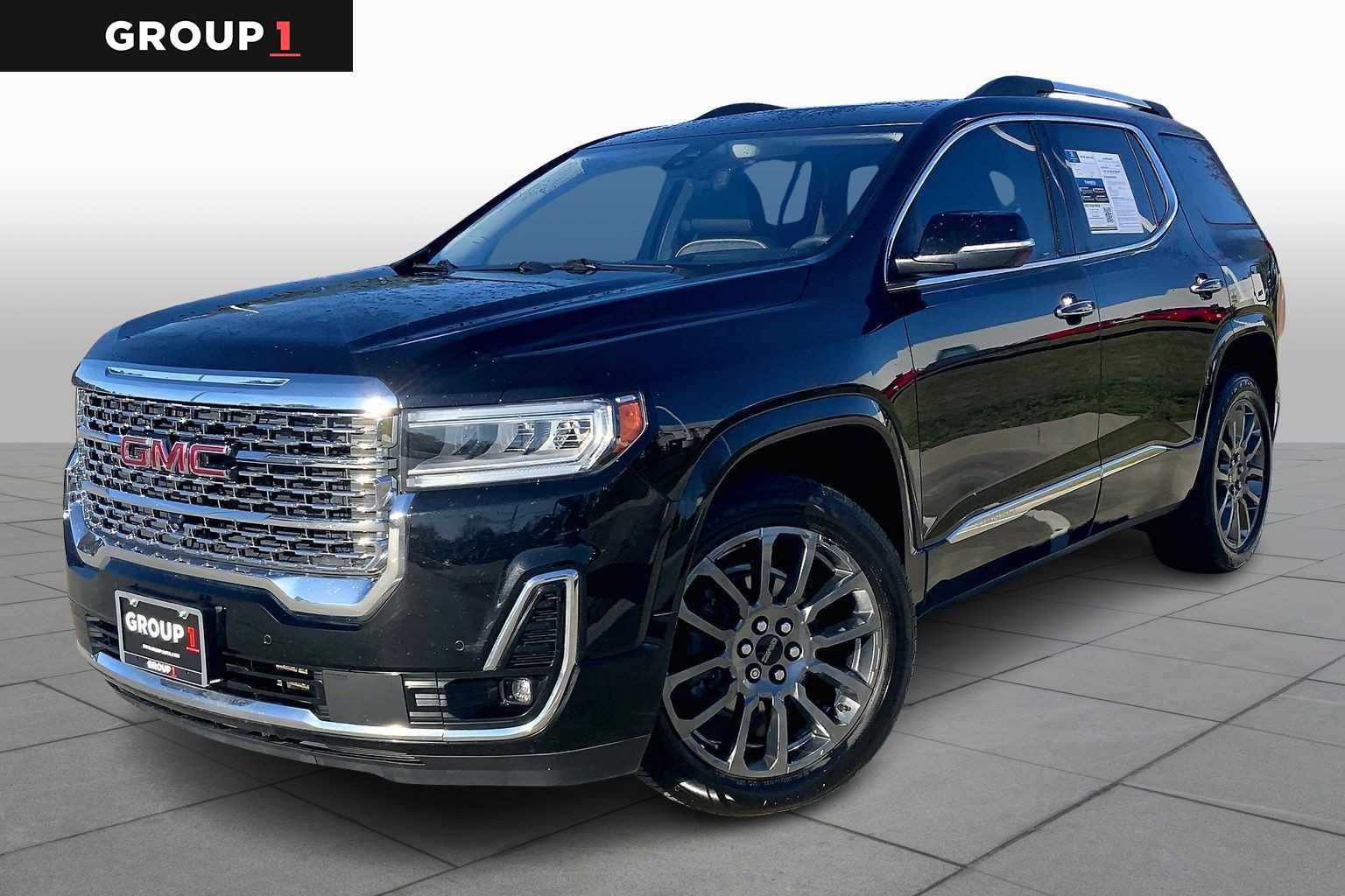 2023 GMC Acadia Denali's photo