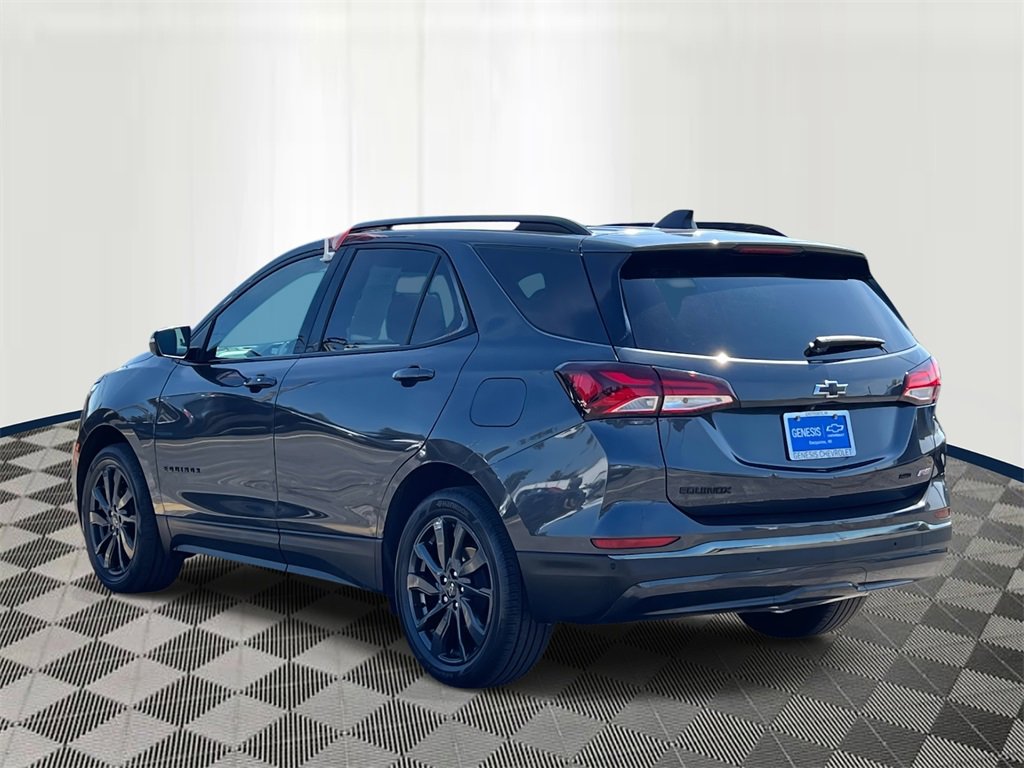 2023 Chevrolet Equinox RS photo 2