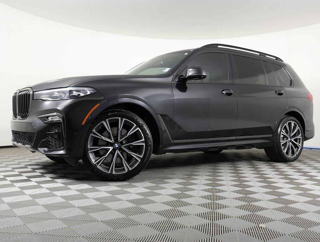2021 BMW X7 40i's photo