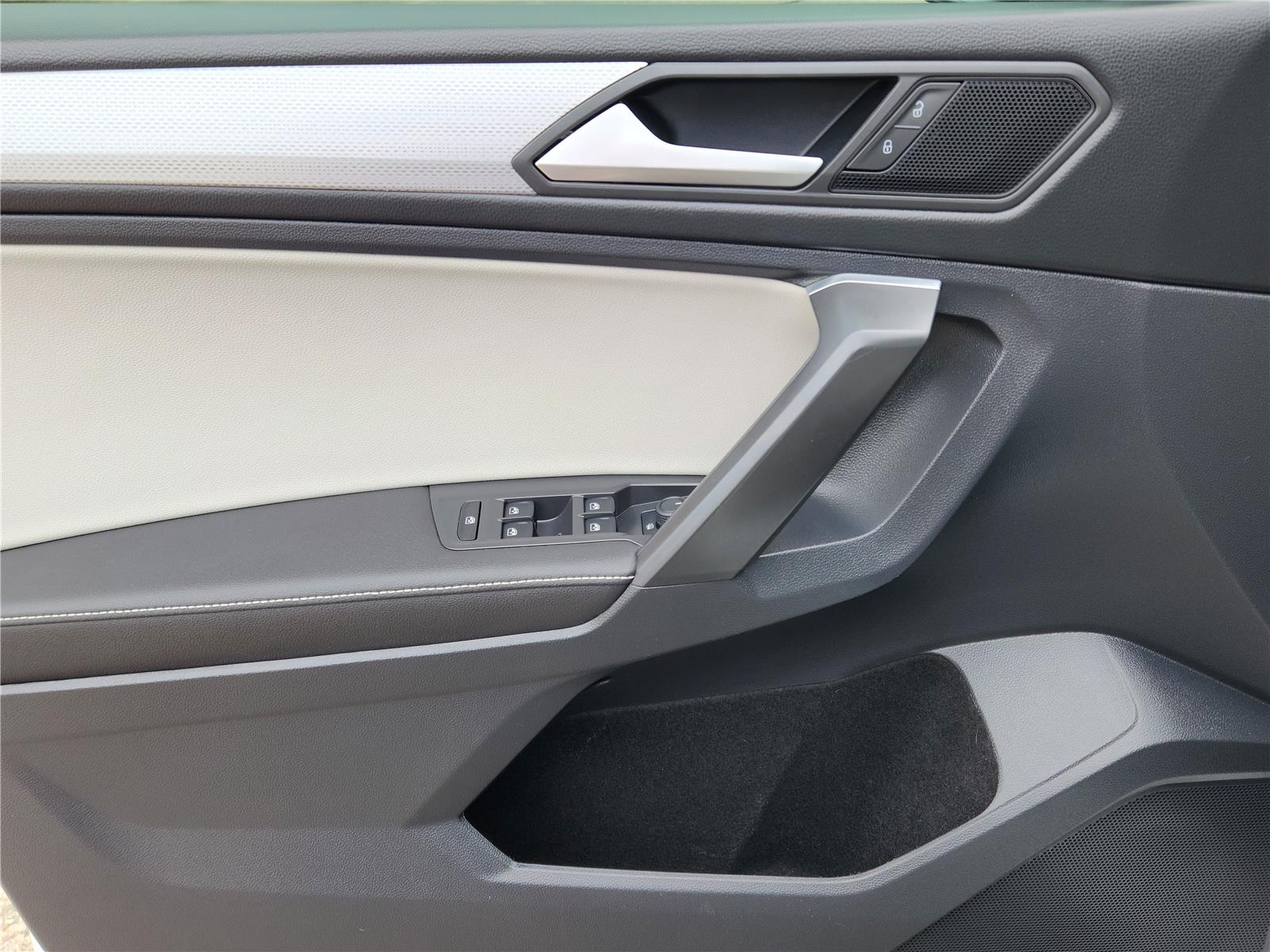 2022 Volkswagen Tiguan S photo 7
