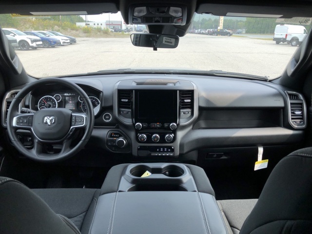 2025 Ram 1500 Tradesman photo 12