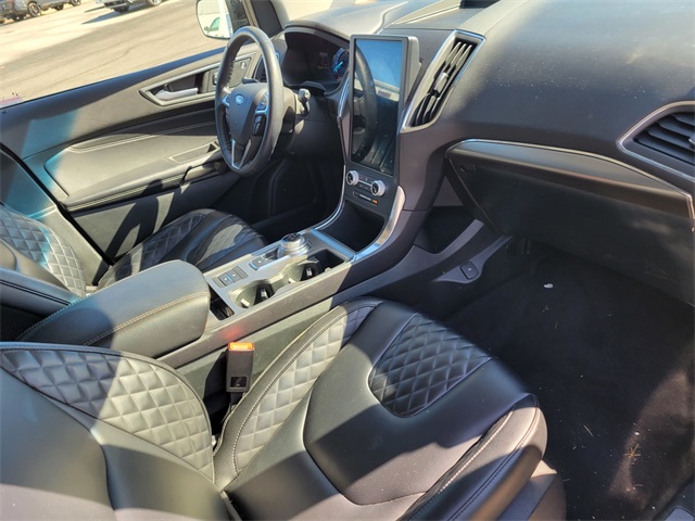 2024 Ford Edge Titanium photo 20