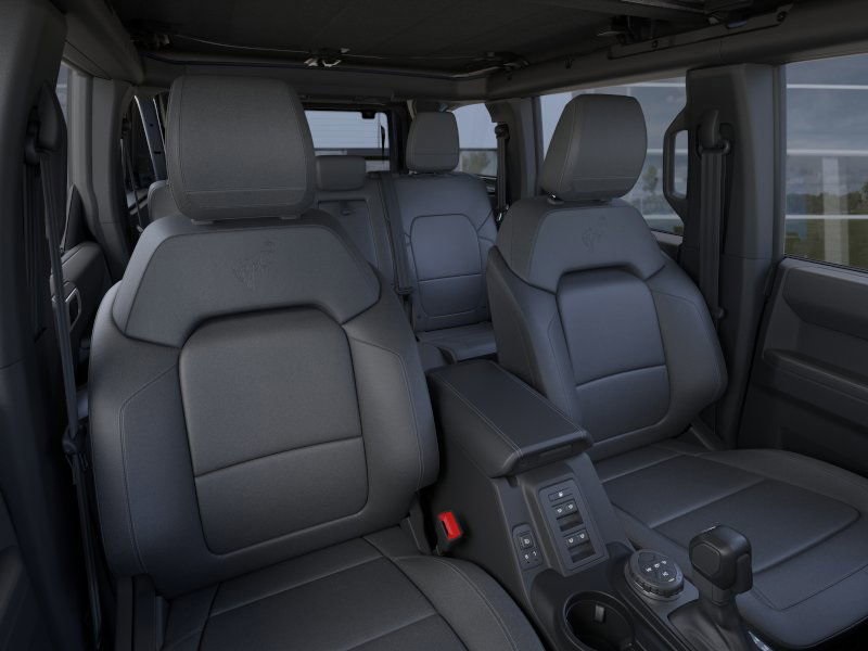 2025 Ford Bronco Outer Banks photo 10