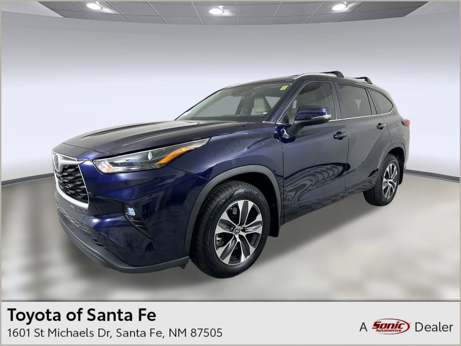2023 Toyota Highlander XLE's photo