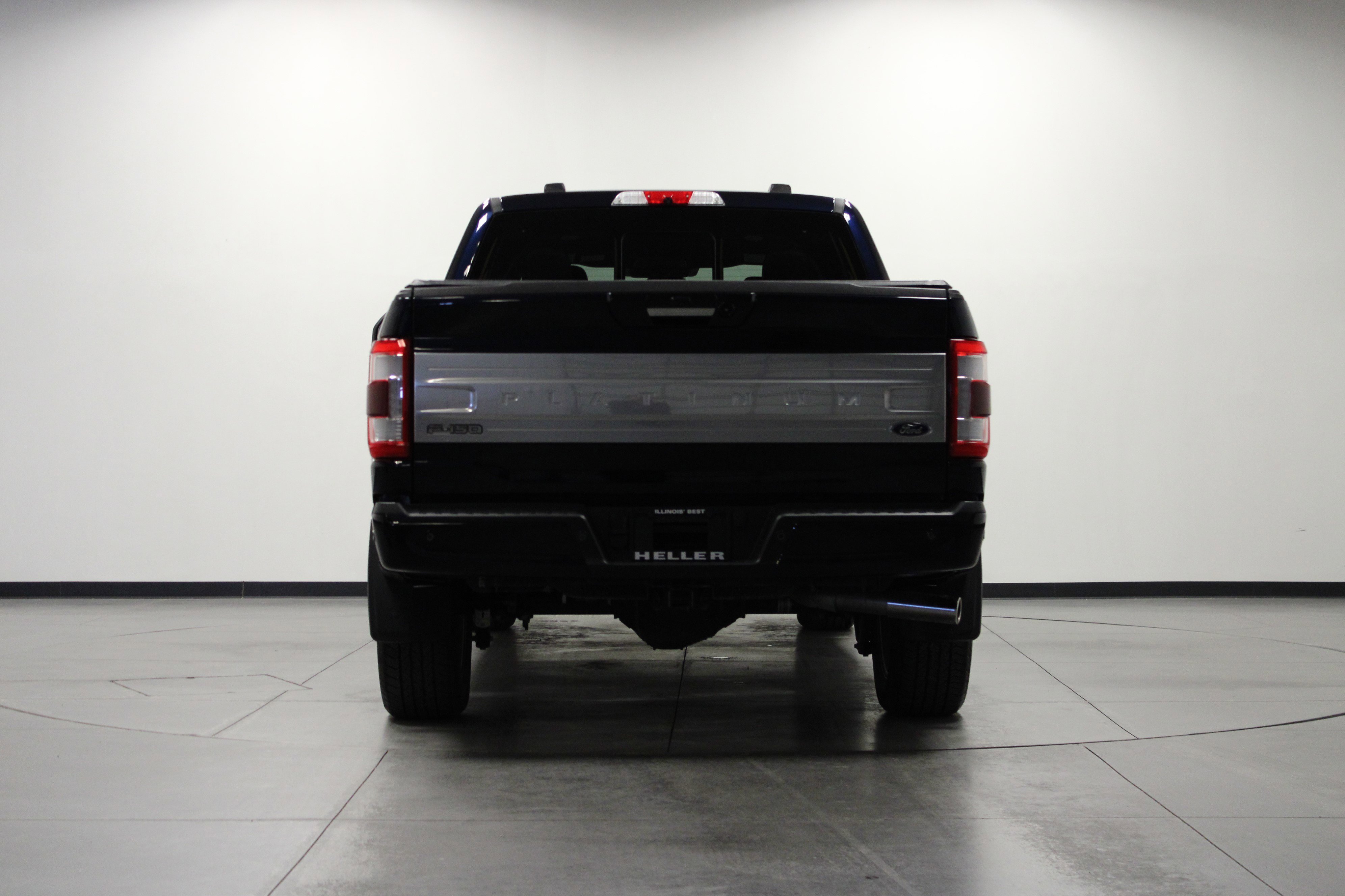 2022 Ford F-150 Platinum photo 4