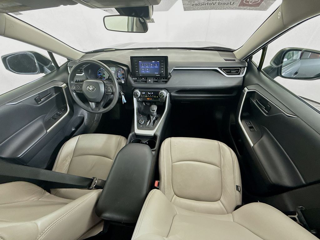 2021 Toyota RAV4 Hybrid LE photo 23